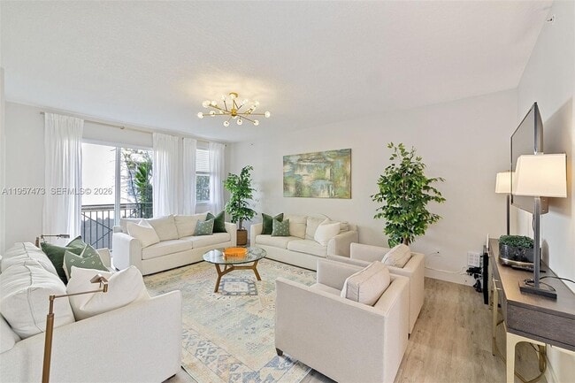 Foto del edificio - 2067 S Ocean Dr