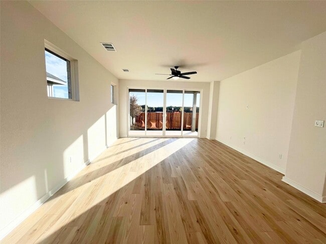 Building Photo - 401 Darley Oak Dr