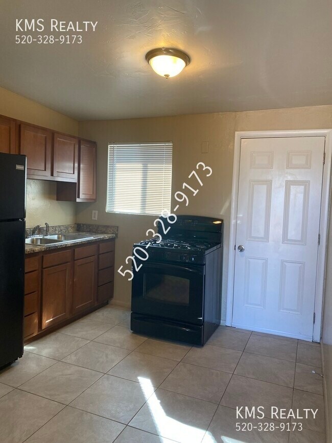 Foto del edificio - 2828 N Fontana Ave