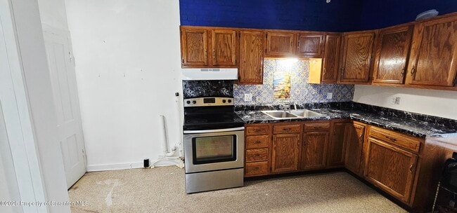 Foto del edificio - 1319 Washburn St