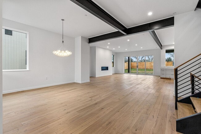 Foto del edificio - LUXURY LIVING 5 Bed 5 Bath New Home Located In Boulder- Available now!