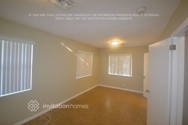 Building Photo - 2464 SW 8th St