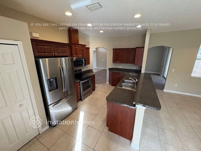 Foto del edificio - 7661 Glenallen Blvd