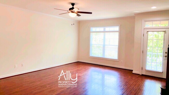 Foto del edificio - 2306 Whittington Dr