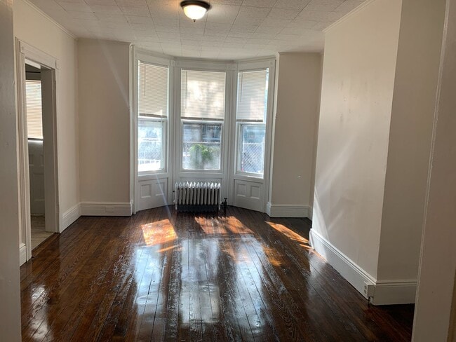 Foto del edificio - Single Family Home 3 beds 2 baths Newark