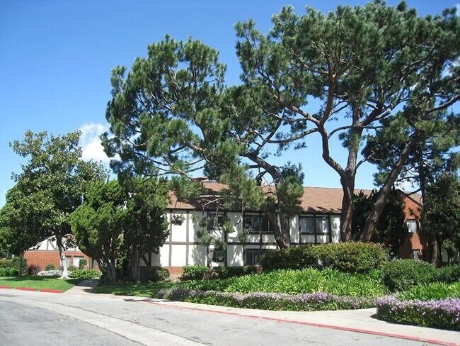 Foto del edificio - 15512 Williams St