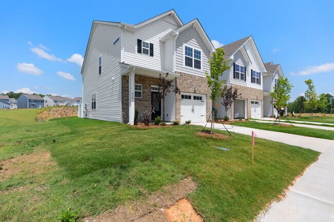 Foto del edificio - 615 Blaire Ridge Way