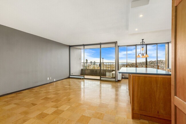 Foto del edificio - 601 Belmont Ave E