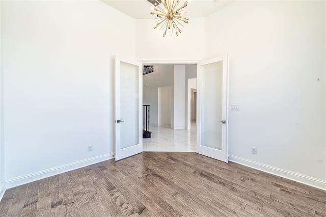 Building Photo - 805 Thomas Dr