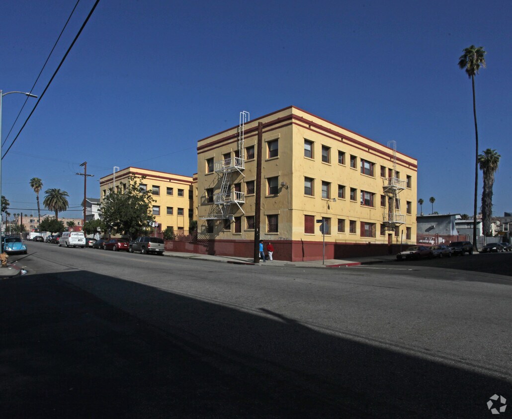 Primary Photo - 2207 W 11th St