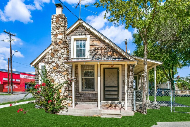 Foto del edificio - Cozy Rental with Loft near Woodlawn Lake!
