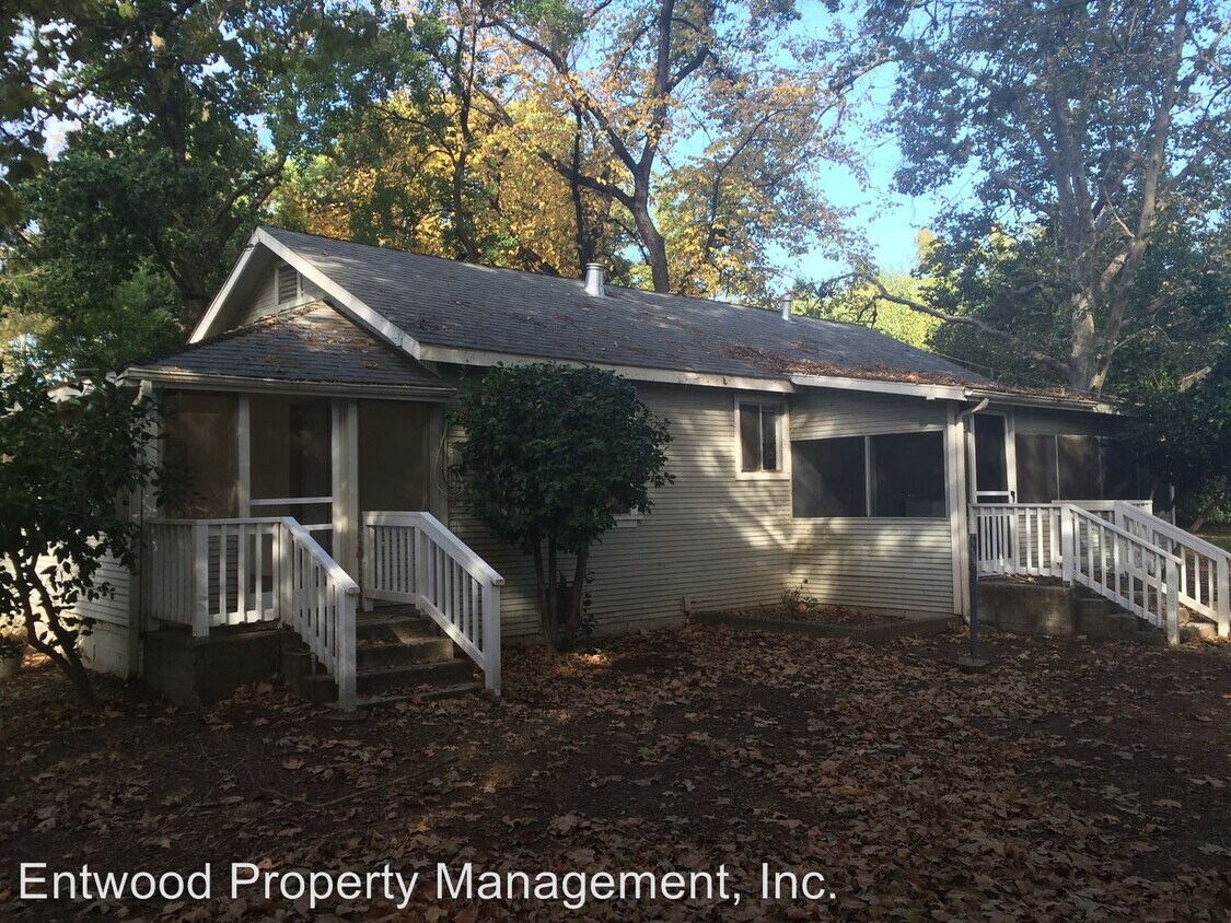 Foto principal - 1940 Bidwell Dr