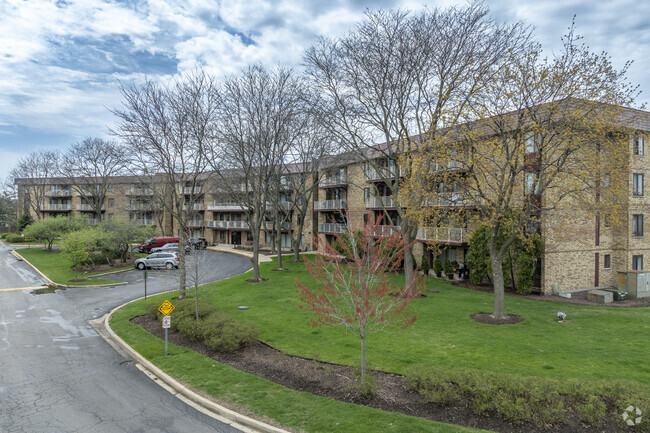 Foto del edificio - Saratoga Condominiums