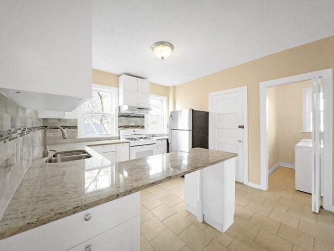 Photo - 24 Montvale St Apartment