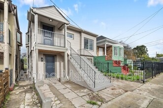 Building Photo - 830 47th St