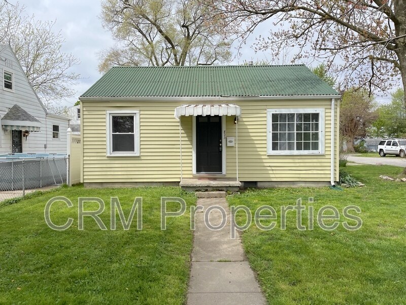 Primary Photo - 823 N Indiana Ave