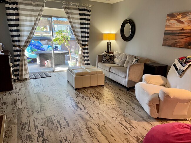 Foto del edificio - 16790 Algonquin St