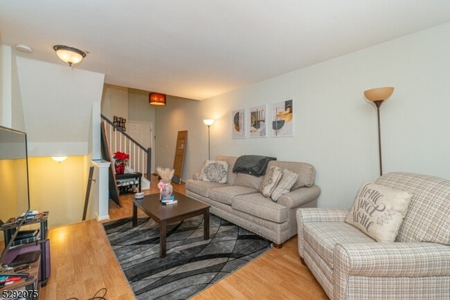 Foto del edificio - 216 Sheffield Ct