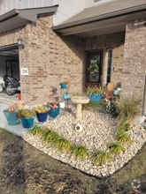 Building Photo - 3210 Hyacinth