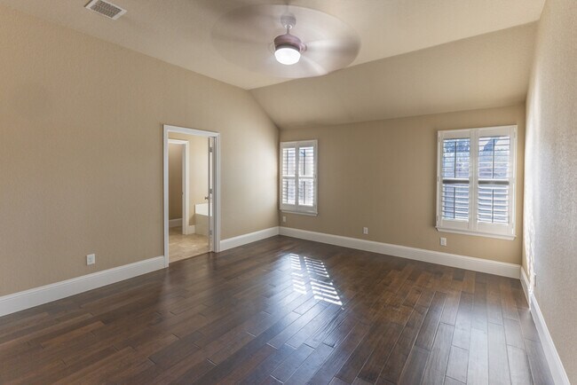 Building Photo - 5732 Caballo St