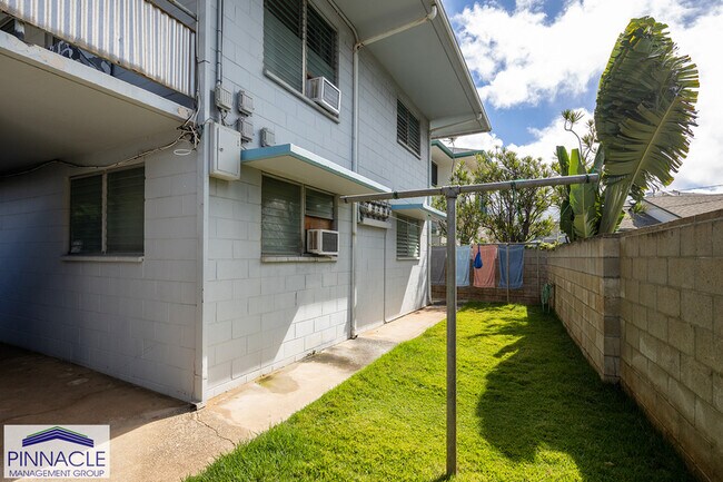 Building Photo - 738 Menehune Ln