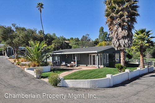 Building Photo - 4073 Linda Vista Dr