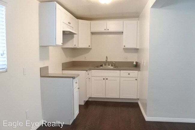 Foto del edificio - 1 br, 1 bath Apartment - 903 E Colden - 2