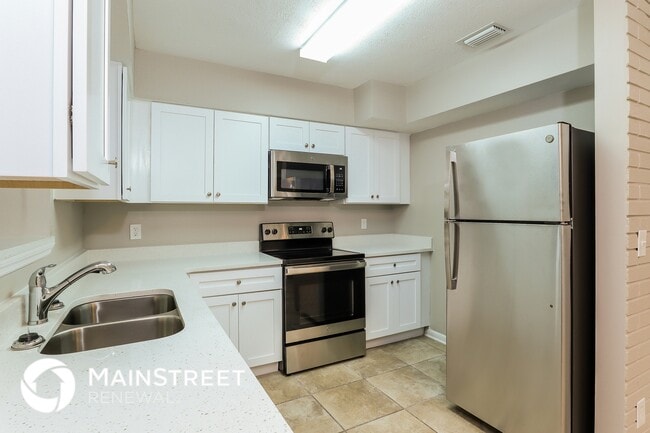 Building Photo - 11649 Cape Horn Ave