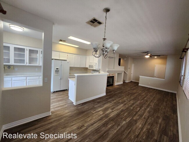 Foto del edificio - 3 br, 2.5 bath House - 11799 Spruce Run Dr...