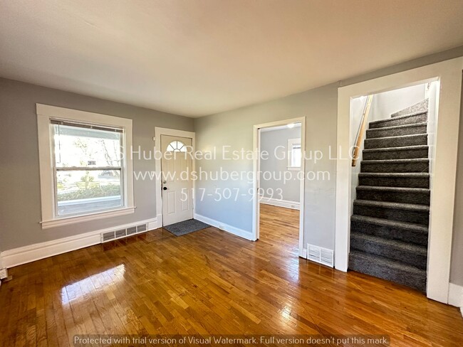 Building Photo - The Perfect 4-bedroom, 2-bathroom house lo...