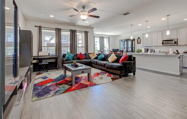 Foto del edificio - 13904 Eucalyptus Bnd