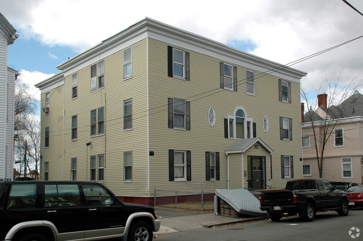 26 Mall St, Lynn, MA 01905 Apartments in Lynn, MA