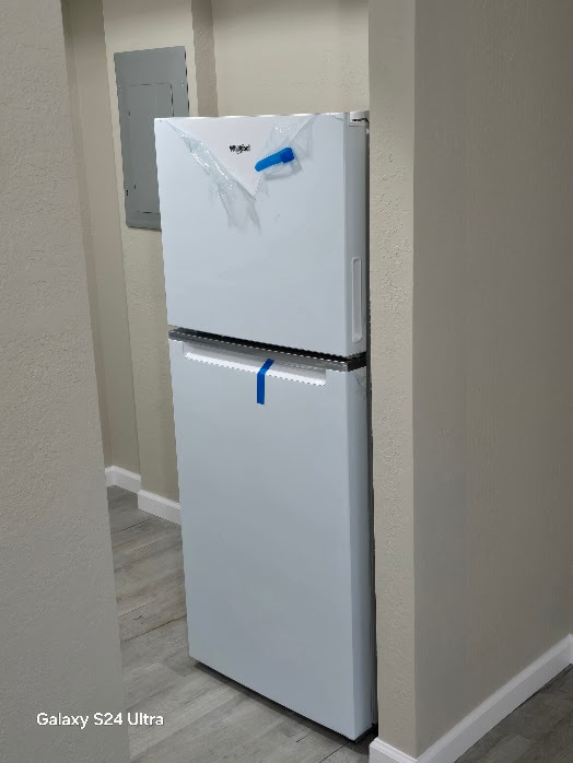 Building Photo - 124 Tacoma Rd