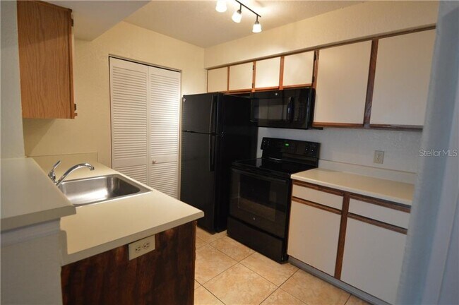 Foto del edificio - 1023 S Hiawassee Rd