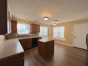 Building Photo - 5535 Bear Paw Cir