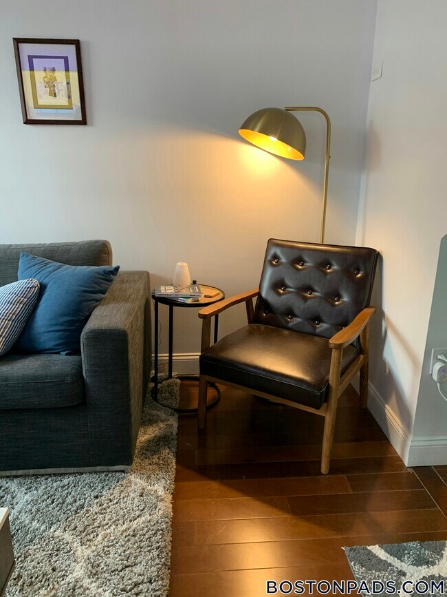 Foto del edificio - 12 Locust St