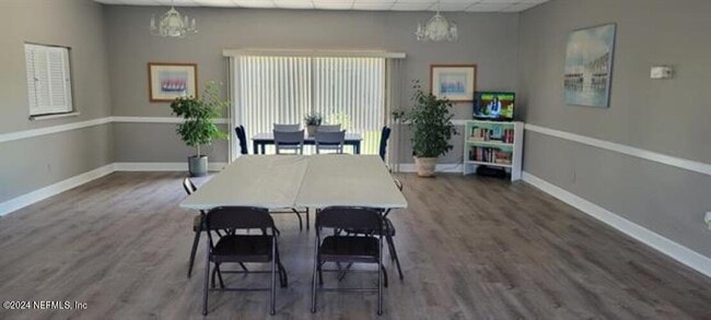 Building Photo - 600 Domenico Cir