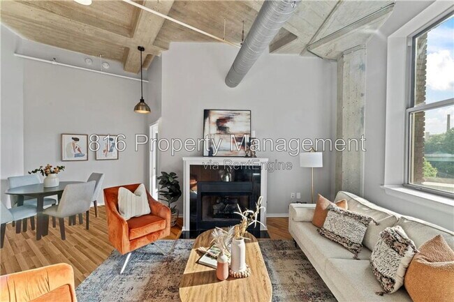 Foto del edificio - 2107 Grand Blvd