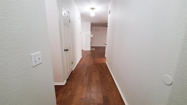 Foto del edificio - 17012 Ocelot Way