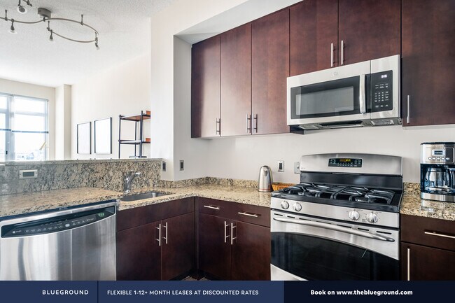 Building Photo - Highland Park, 1400 Irving St NW