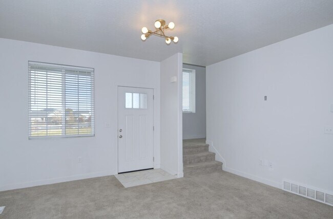 Building Photo - 1108 Emerald Pools Ln