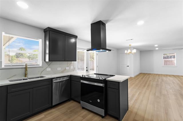 Foto del edificio - 3022 Valwood Pkwy