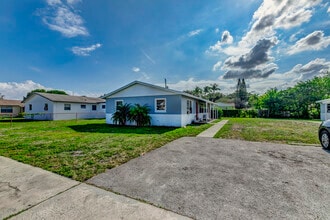 Building Photo - 451 Silver Beach Rd