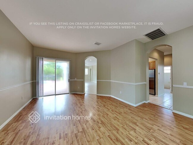 Foto del edificio - 3204 Hanging Vine Ct