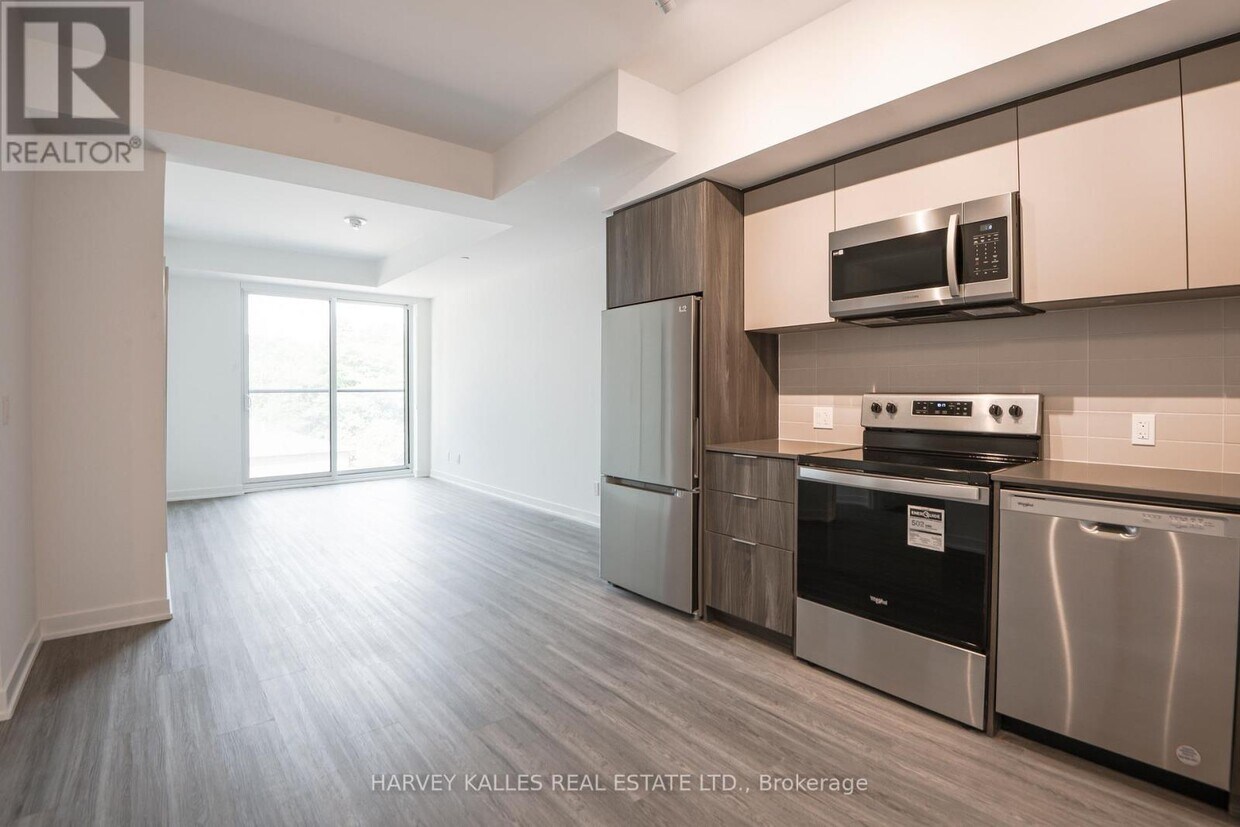 Photo principale - 94-494 Eastdale Ave