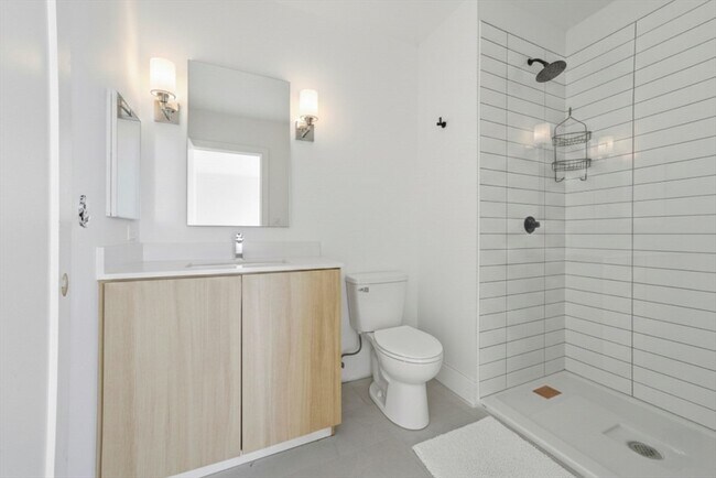 Foto del edificio - 1066 Commonwealth Ave