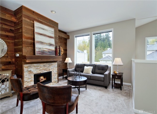Building Photo - 9820 Riverbend Dr