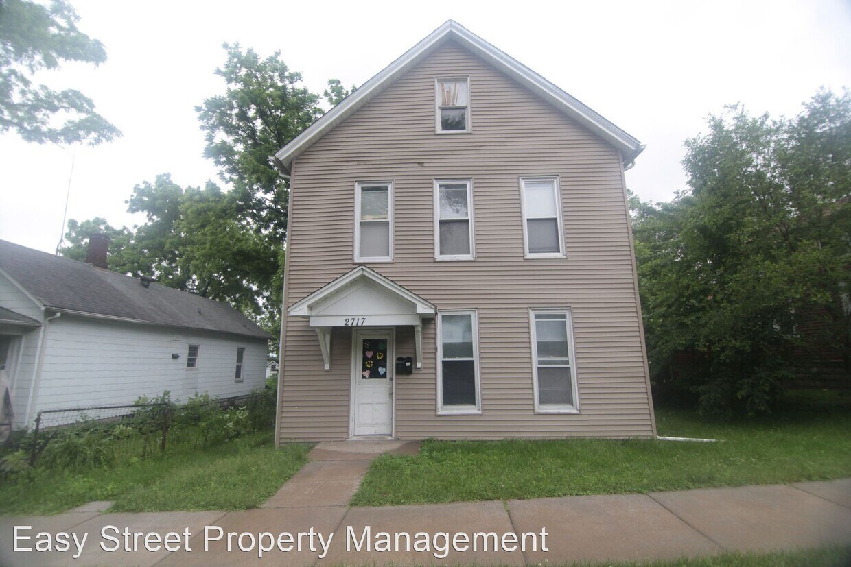 Primary Photo - 2717 8th Ave