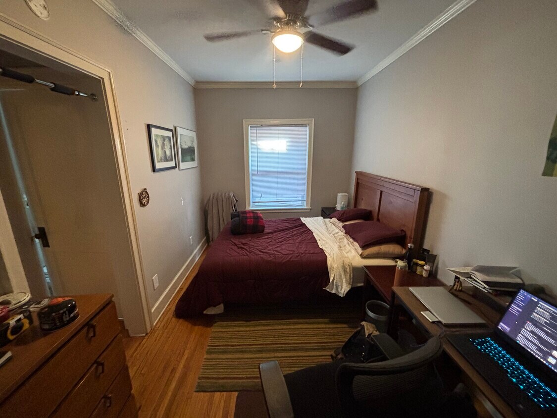 Foto del edificio - 2733 Girard Ave S