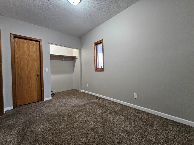 Foto del edificio - 107 W Park St